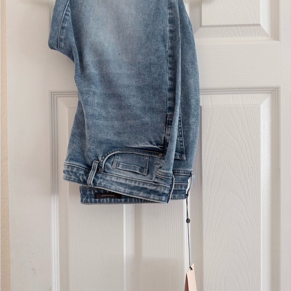 Light Wash Straight Leg Jeans - Light Blue - Picture 6 of 6